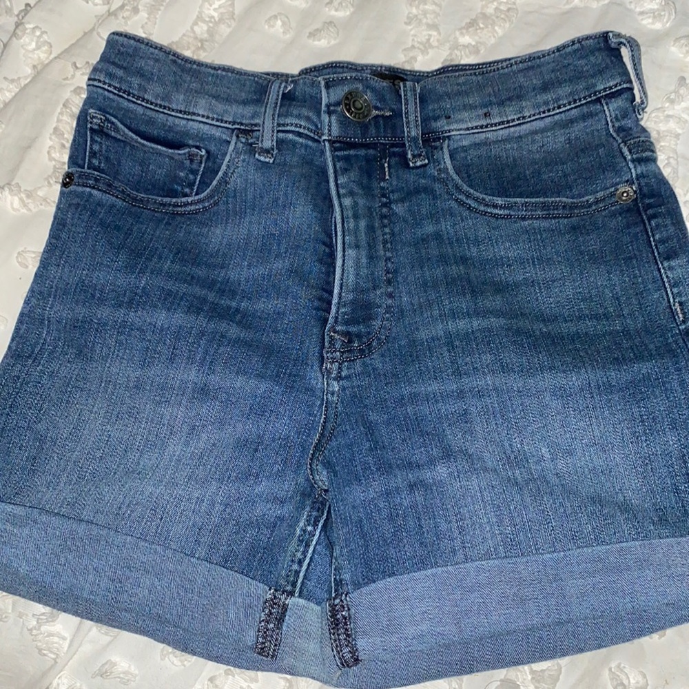 Express Shorts
